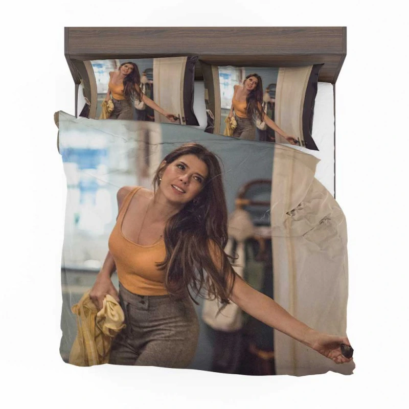 Aunt-May-Parker-in-Spider-Man-Homecoming-Movie-Marisa-Tomei-Bedding-Set-1