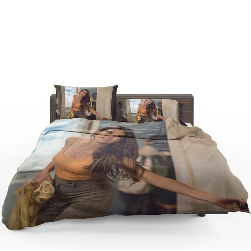 Aunt May Parker in Spider-Man: Homecoming Movie Marisa Tomei Bedding Set Aunt May Parker in Spider-Man: Homecoming Movie Marisa Tomei Bedding Set
