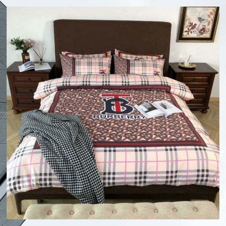 Burberry Brown Duvet Cover Pillow Cases Quilt Bedding Set- Limited Edition Burberry Brown Duvet Cover Pillow Cases Quilt Bedding Set- Limited Edition