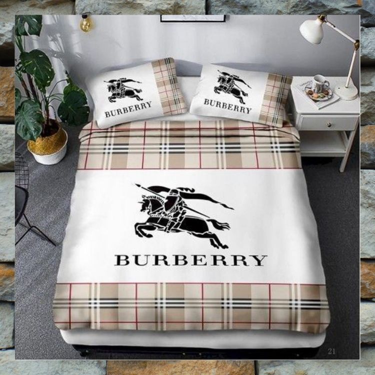 Burberry-Quilt-Bedding-Set-2