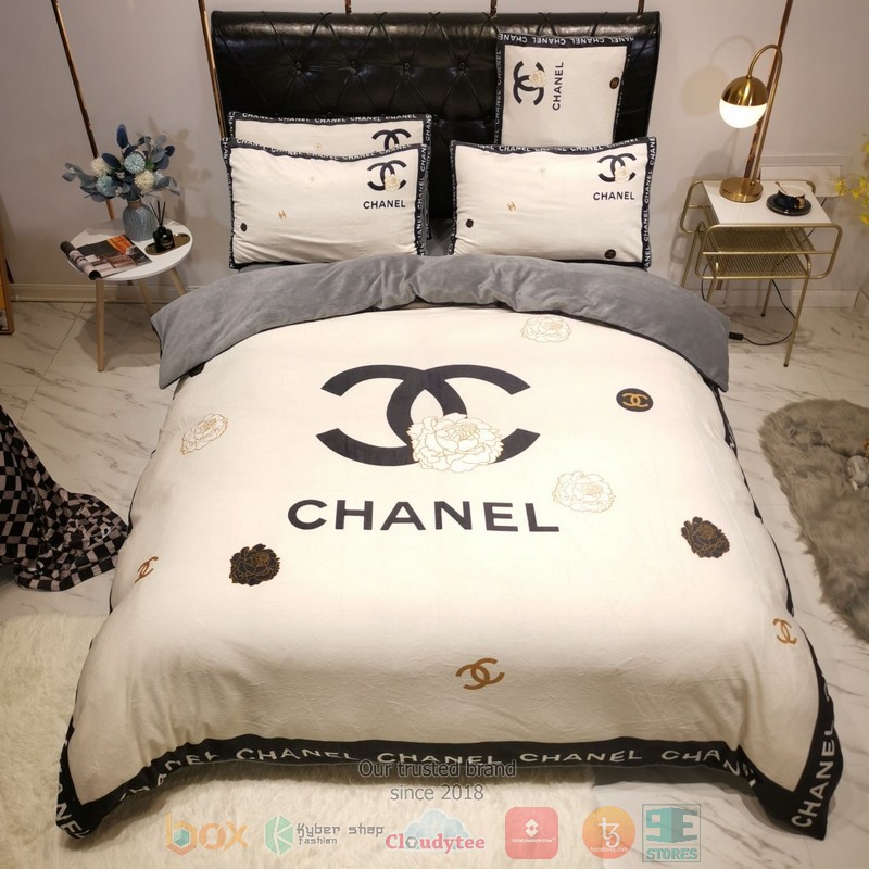 Chanel Luxury Brand Flowers White Bedding Set Chanel Luxury Brand Flowers White Bedding Set
