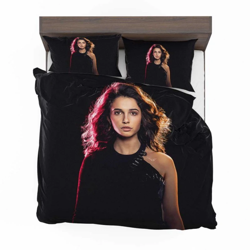 Charlies-Angels-Movie-Naomi-Scott-Bedding-Set-1