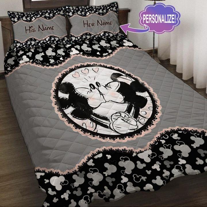 Couple-Mickey-Mouse-Kissing-Custom-Personalized-Name-Quilt-Bedding-Set-1