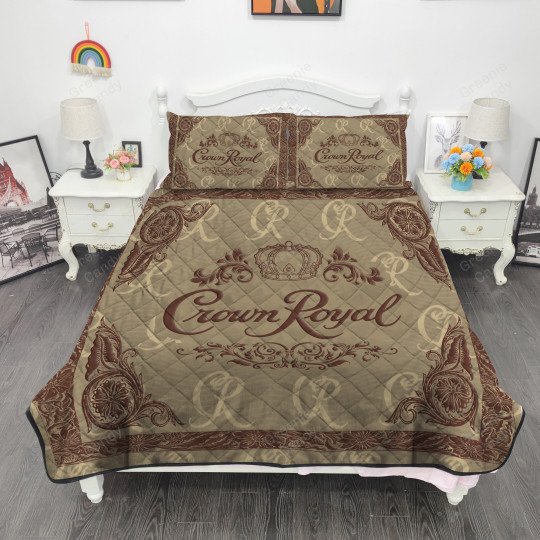 Crown-Royal-Vanilla-Whisky-Cr-Quilt-Bedding-Set-2
