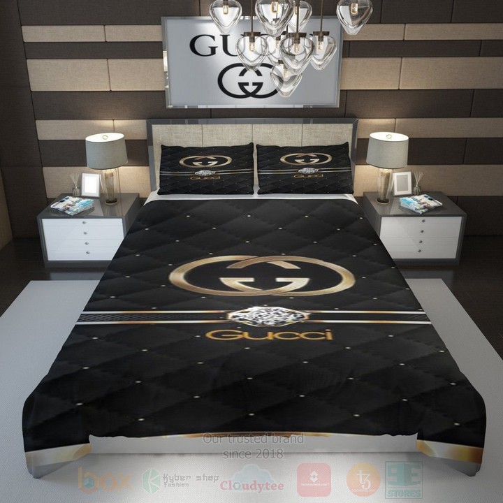 Diamond Gucci Inspired Bedding Set Diamond Gucci Inspired Bedding Set