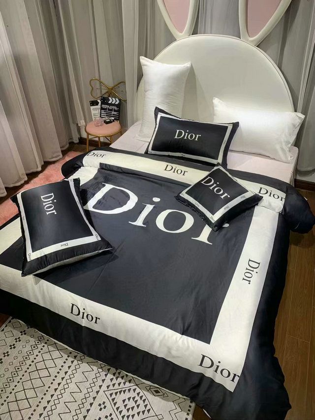 Dior Company Black White Bedding Set Dior Company Black White Bedding Set