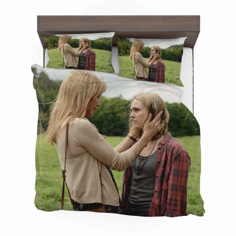 Down-a-Dark-Hall-Movie-Bedding-Set-1