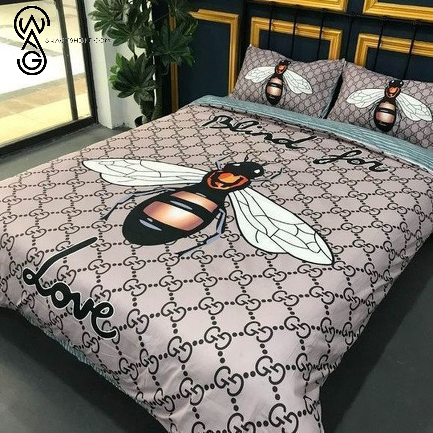 Gucci Bee Blind For Love Symbol Full Print Bedding Set Gucci Bee Blind For Love Symbol Full Print Bedding Set