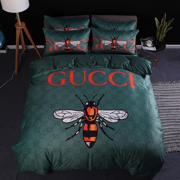 Gucci Bee Blue Bedding Set Gucci Bee Blue Bedding Set