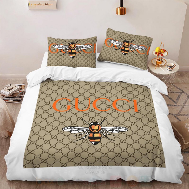 Gucci Bee Caro Luxury Brand Bedding Set Gucci Bee Caro Luxury Brand Bedding Set