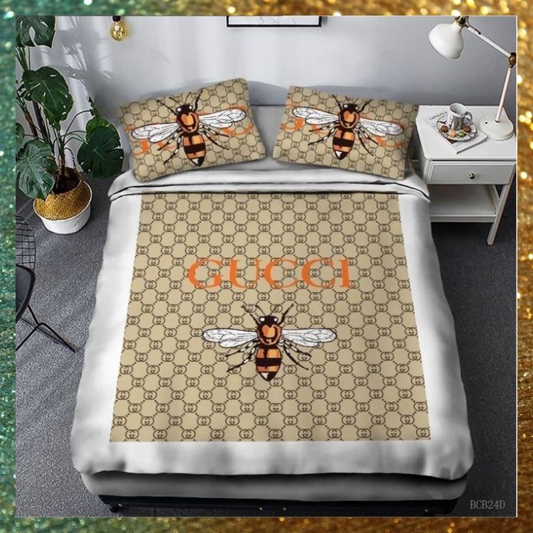 Gucci-Bee-Duvet-Cover-Bedding-Set-Limited-Edition-2