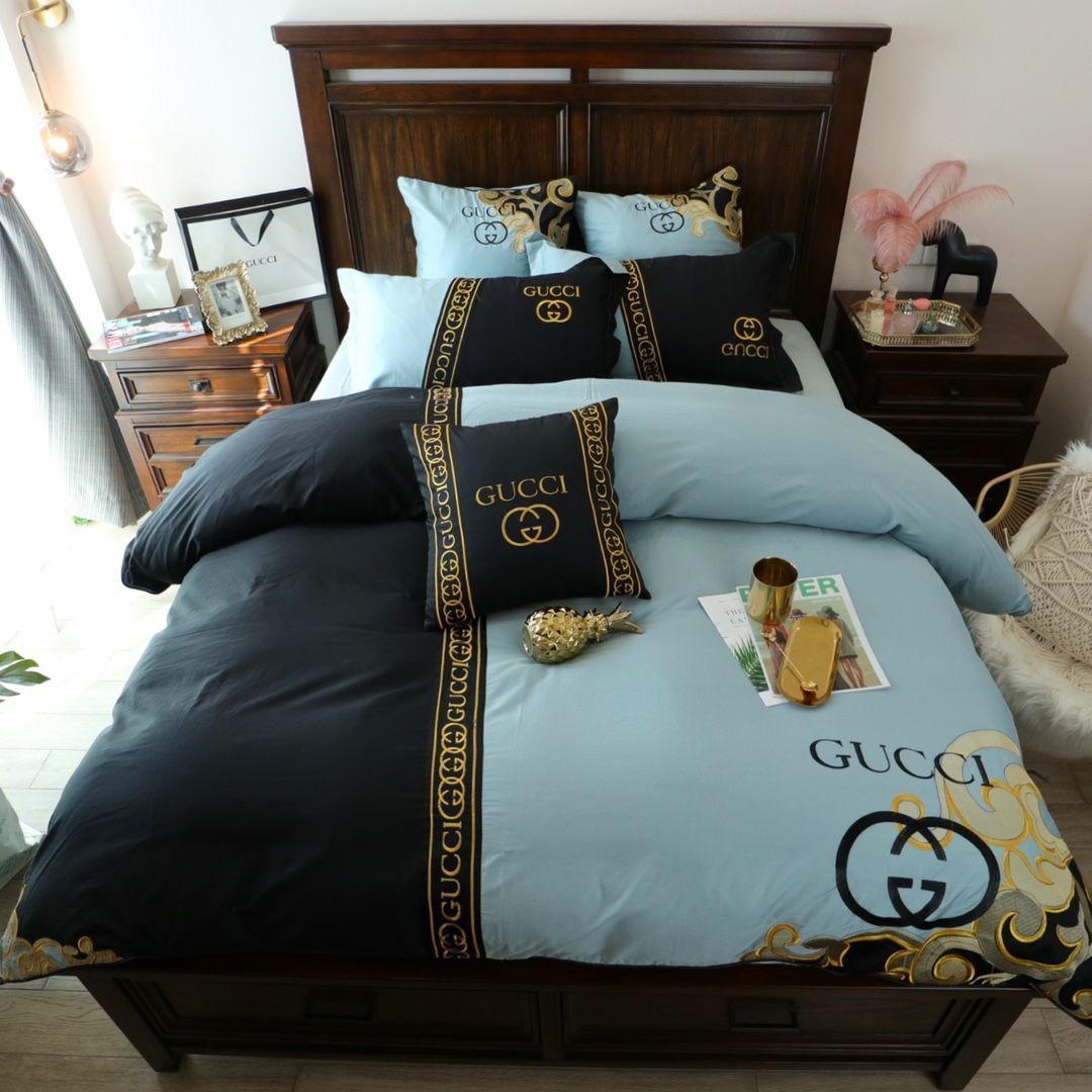 Gucci Black Light Blue Bedding Set Gucci Black Light Blue Bedding Set