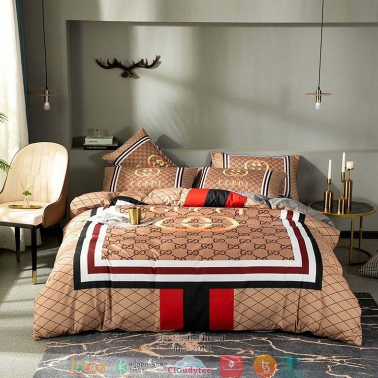Gucci-Brown-Orange-Line-Quilt-Bedding-Set-2