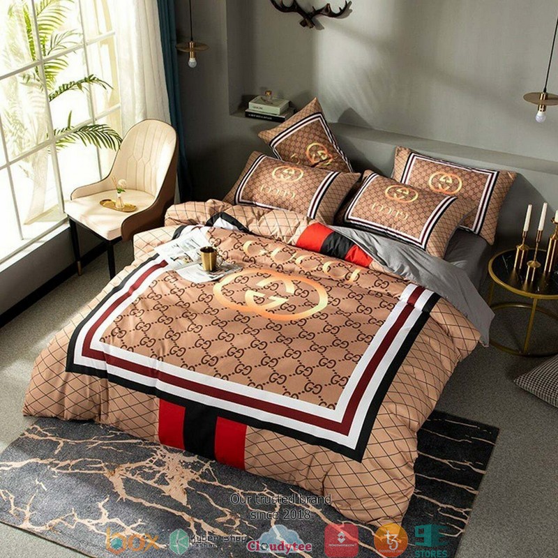 Gucci Brown Orange Line Quilt Bedding Set Gucci Brown Orange Line Quilt Bedding Set