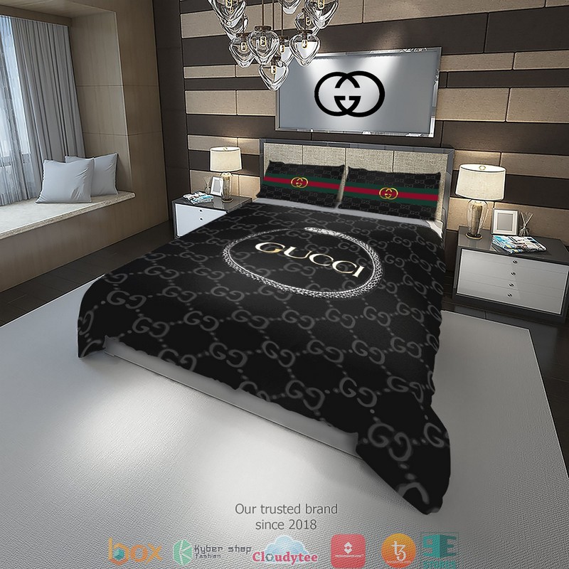 Gucci Circle Snake Quilt Bedding Set Gucci Circle Snake Quilt Bedding Set
