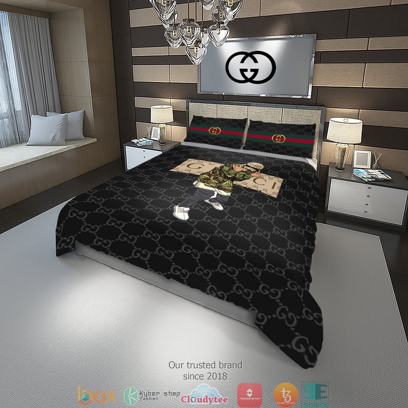 Gucci Cool Black Quilt Bedding Set Gucci Cool Black Quilt Bedding Set