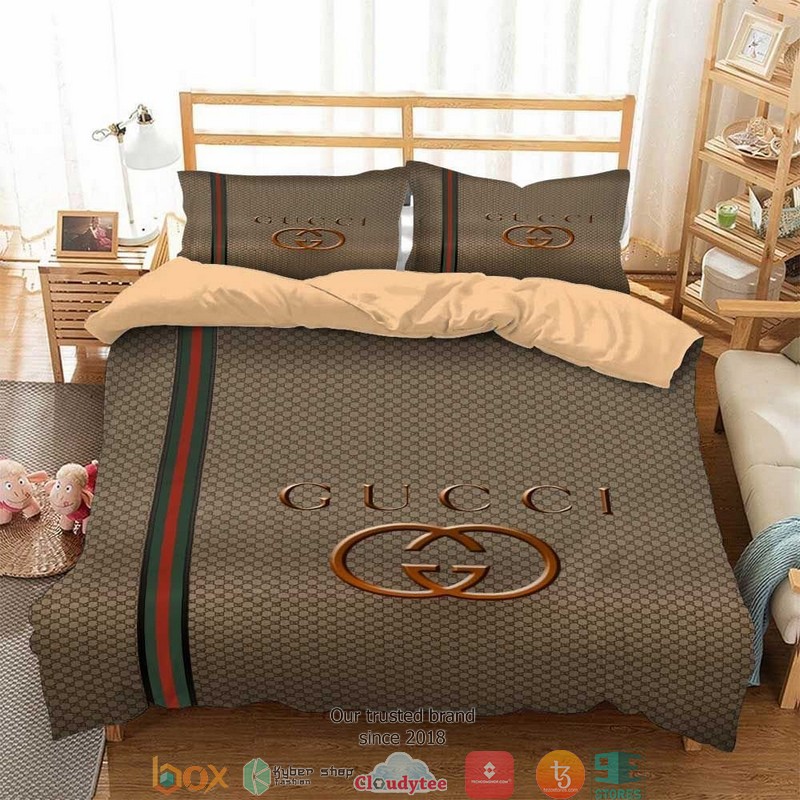 Gucci Green Red Line Brown Quilt Bedding Set Gucci Green Red Line Brown Quilt Bedding Set