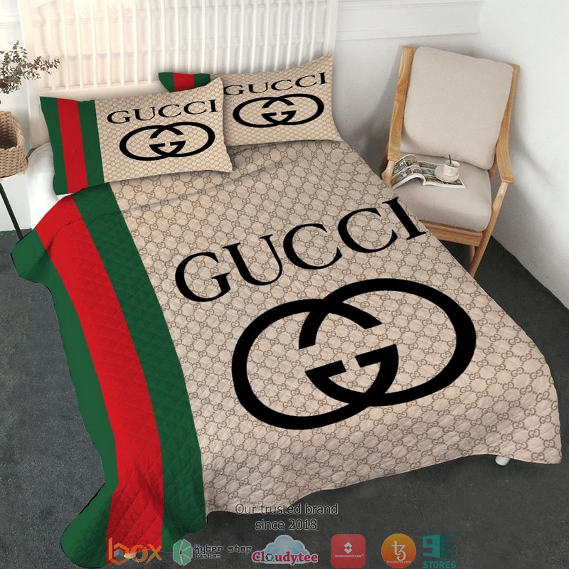 Gucci Green Red Stripe Quilt Bedding Set Gucci Green Red Stripe Quilt Bedding Set