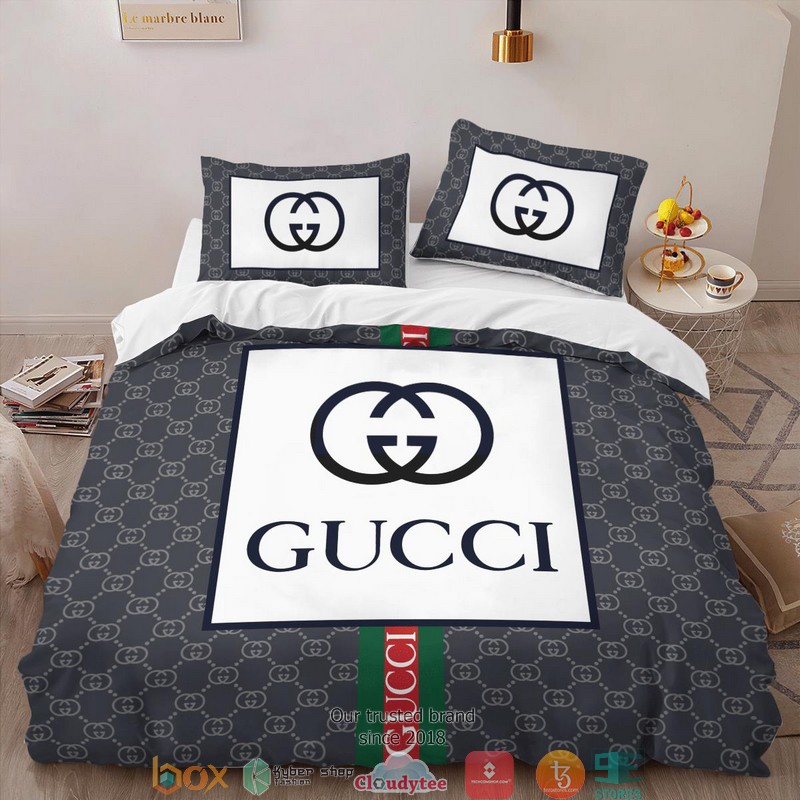 Gucci Grey White Quilt Bedding Set Gucci Grey White Quilt Bedding Set