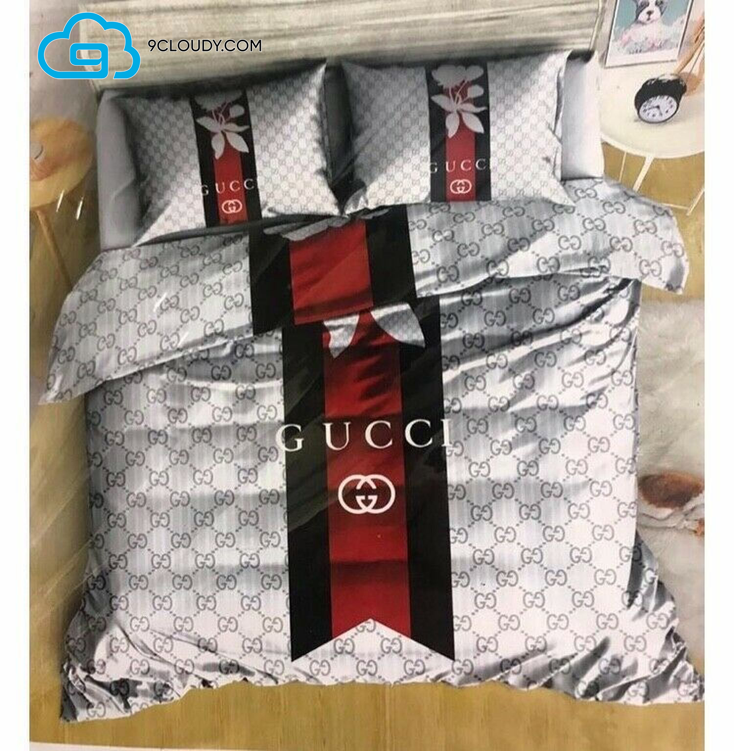 Gucci Monogram Red And Grey Duvet Cover Bedding Sets Gucci Monogram Red And Grey Duvet Cover Bedding Sets