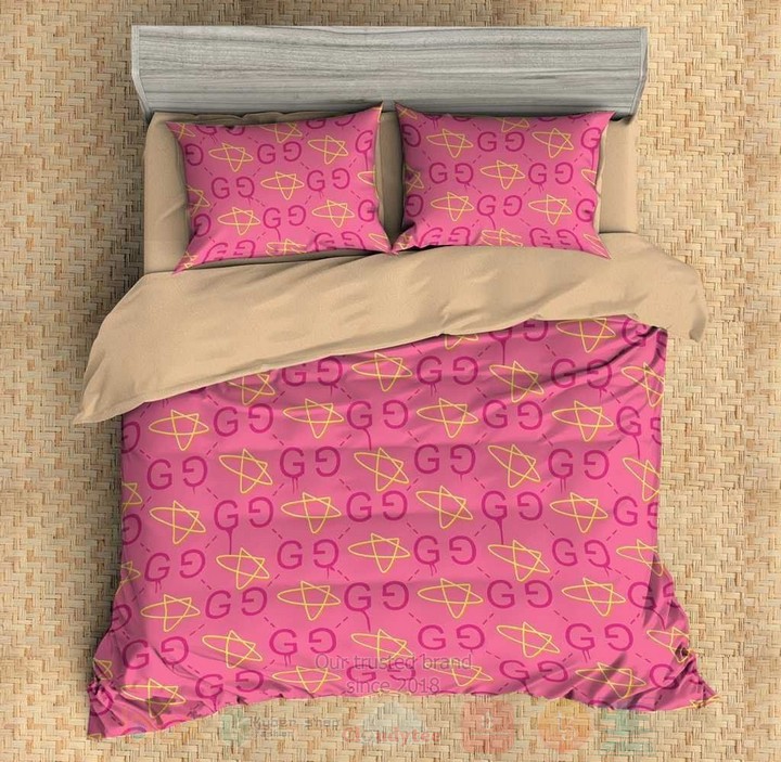 Gucci Pink Inspired Bedding Set Gucci Pink Inspired Bedding Set