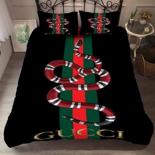 Gucci-Snake-Bedding-Set-1