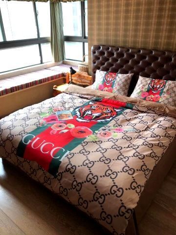 Gucci-Tiger-Duvet-Cover-Bedding-Set-1