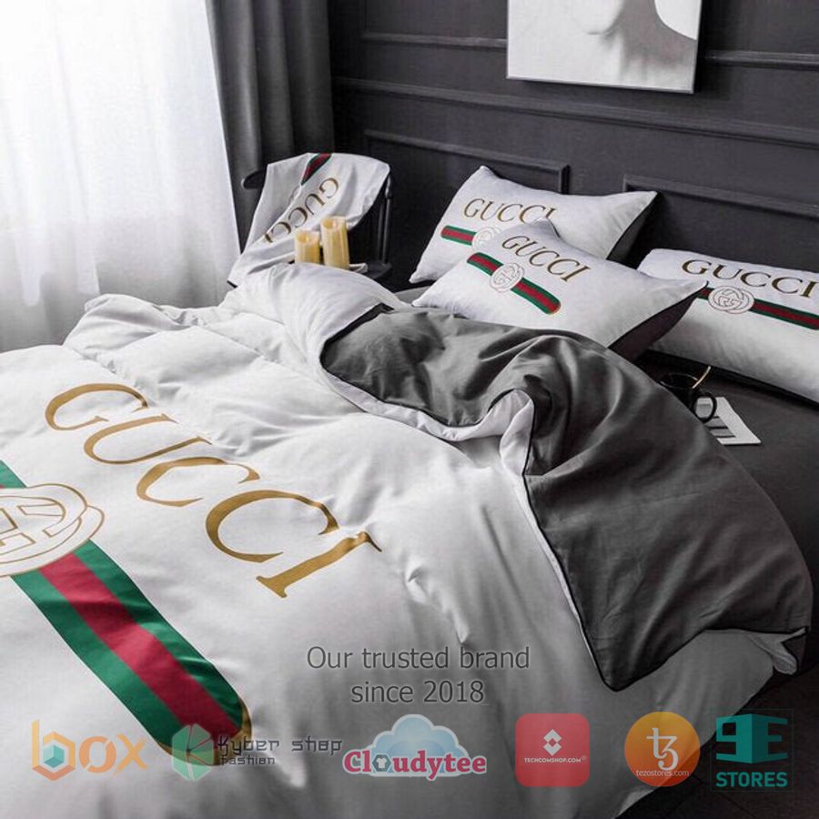 Gucci White Bedding Set Gucci White Bedding Set