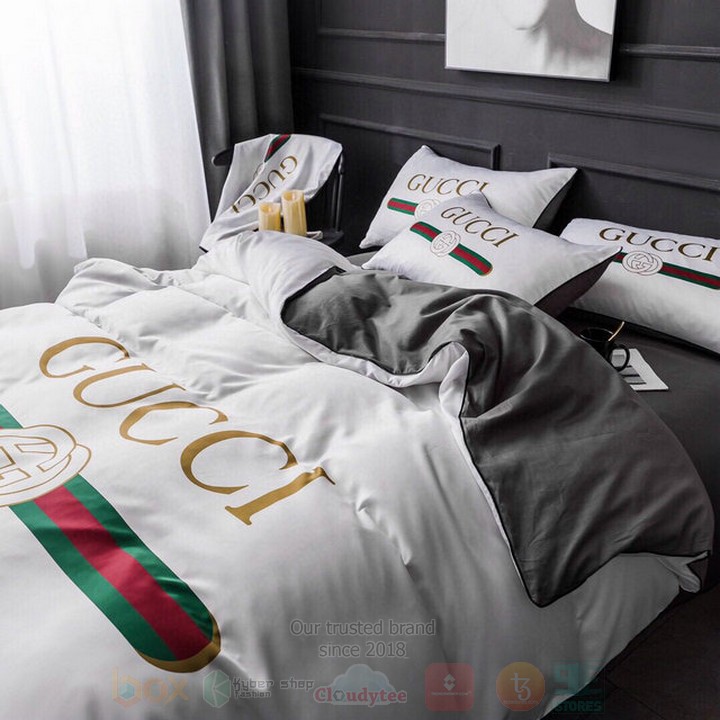 Gucci White Inspired Bedding Set Gucci White Inspired Bedding Set