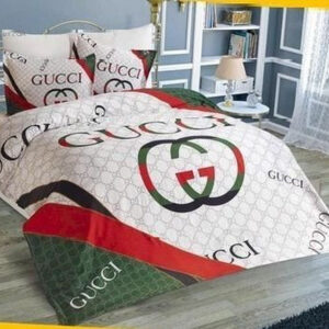 Gucci White Red Symbol All Over Print Bedding Set