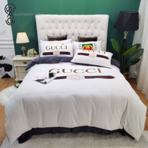 Gucci White Version Logo Classic All Over Print Bedding Set