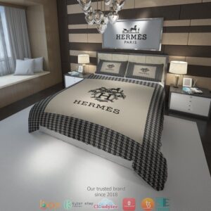 Hermes Chain Hook Square Pattern Duvet Cover Bedding Set