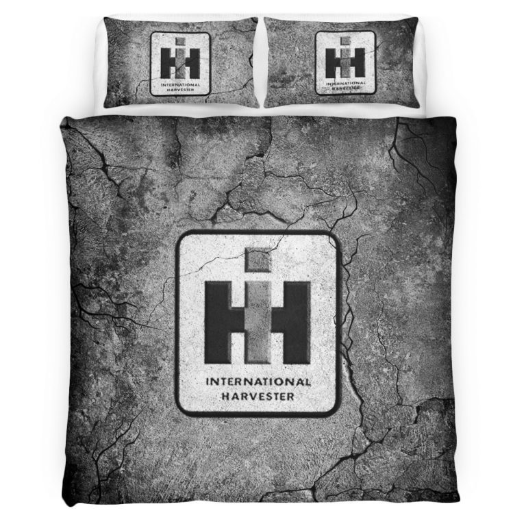 Ih-Harvester-Cracked-Art-Bedding-Set-1