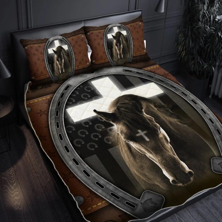 Jesus-And-Black-Horse-Quilt-Bedding-Set-2