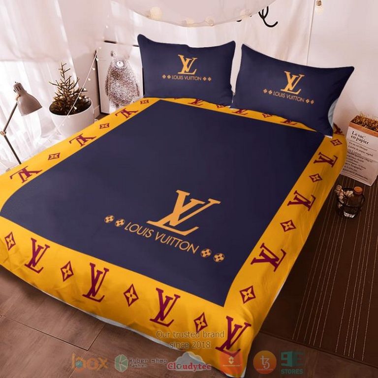 Louis-Vuitton-Blue-Yellow-Pattern-Quilt-Bedding-Set-2
