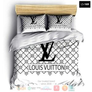 Louis Vuitton Brand White Checked Quilt Bedding Set