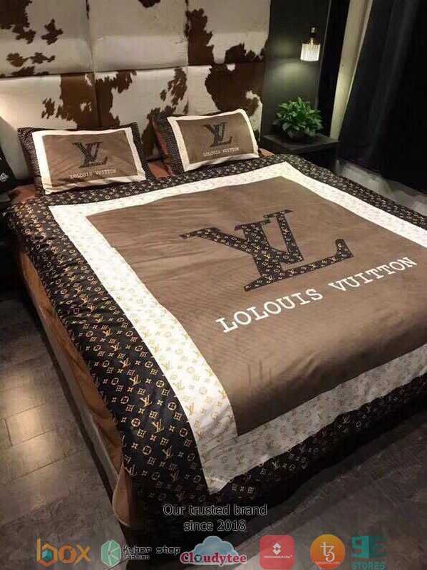 Louis Vuitton Brown White Border Duvet Cover Bedding Set Louis Vuitton Brown White Border Duvet Cover Bedding Set
