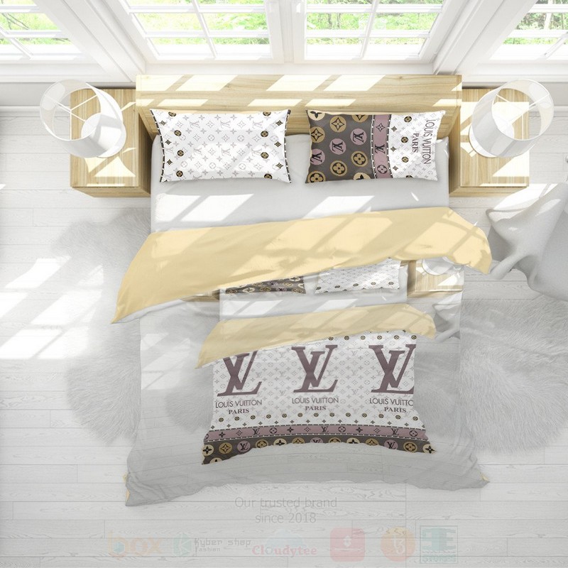 Louis Vuitton Cream-White Luxury Brand Bedding Set Louis Vuitton Cream-White Luxury Brand Bedding Set