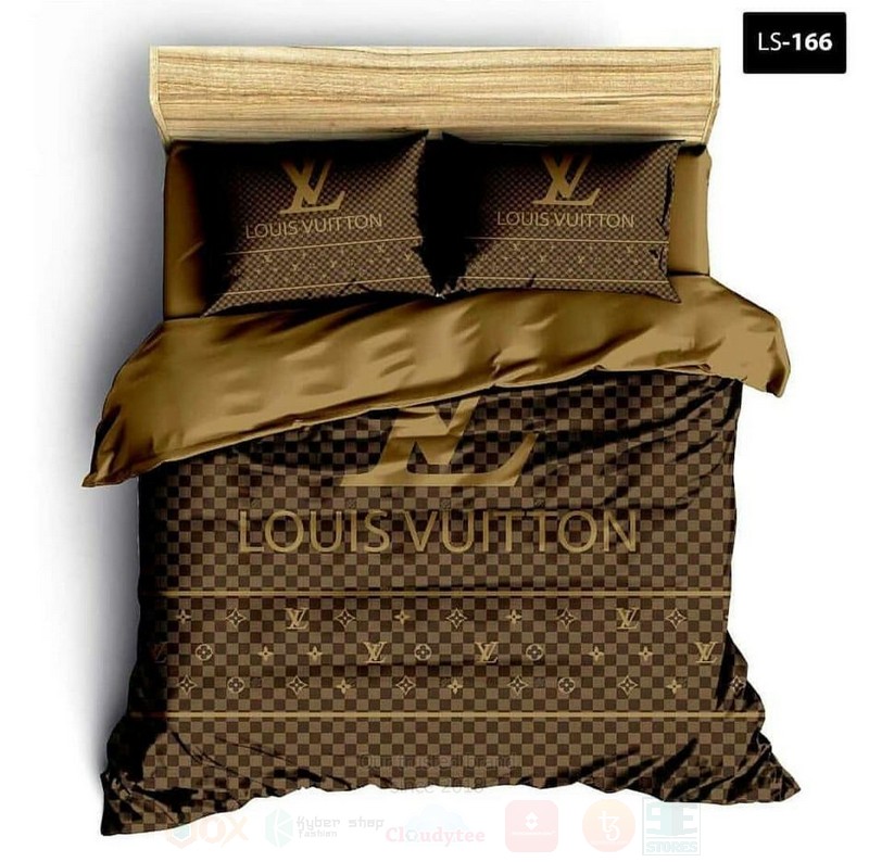 Louis Vuitton Dark Brown Caro Luxury Brand Bedding Set Louis Vuitton Dark Brown Caro Luxury Brand Bedding Set