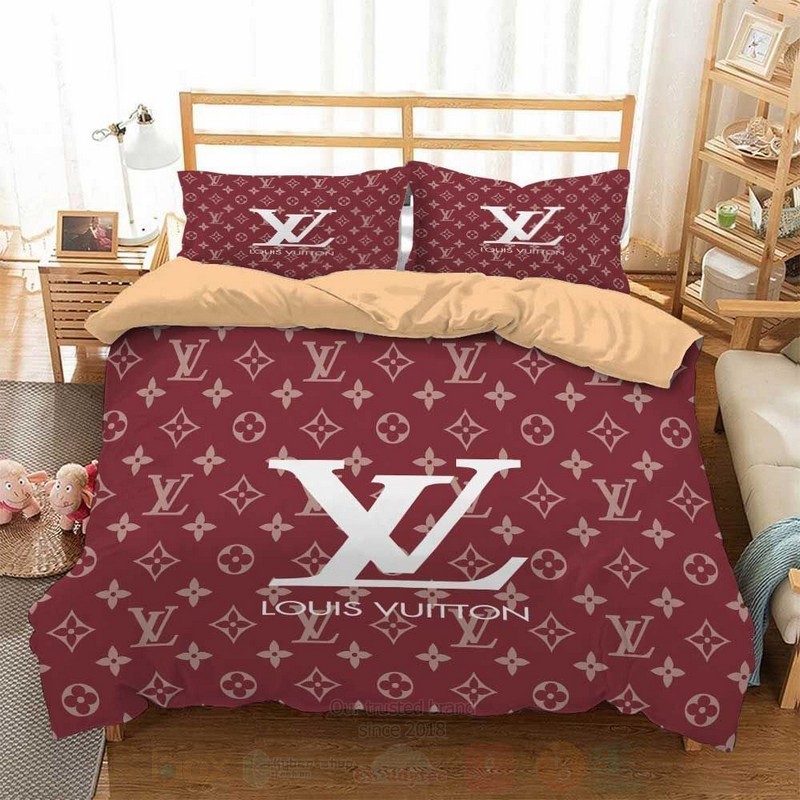 Louis Vuitton Full Dark Red Luxury Brand Bedding Set Louis Vuitton Full Dark Red Luxury Brand Bedding Set