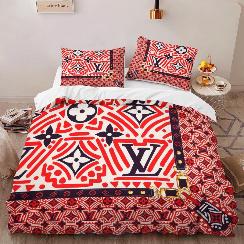 Louis Vuitton Full Red Luxury Brand Bedding Set Louis Vuitton Full Red Luxury Brand Bedding Set