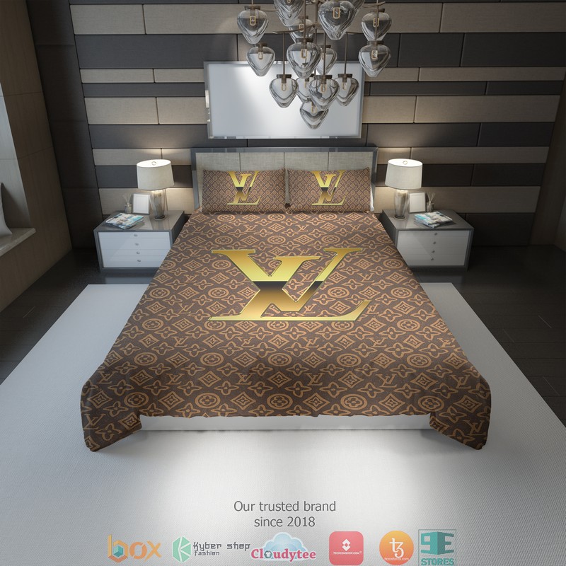 Louis Vuitton Gold Logo Brown Bedding Set Louis Vuitton Gold Logo Brown Bedding Set