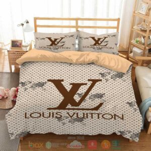 Louis Vuitton High-End Brand White Pattern Quilt Bedding Set