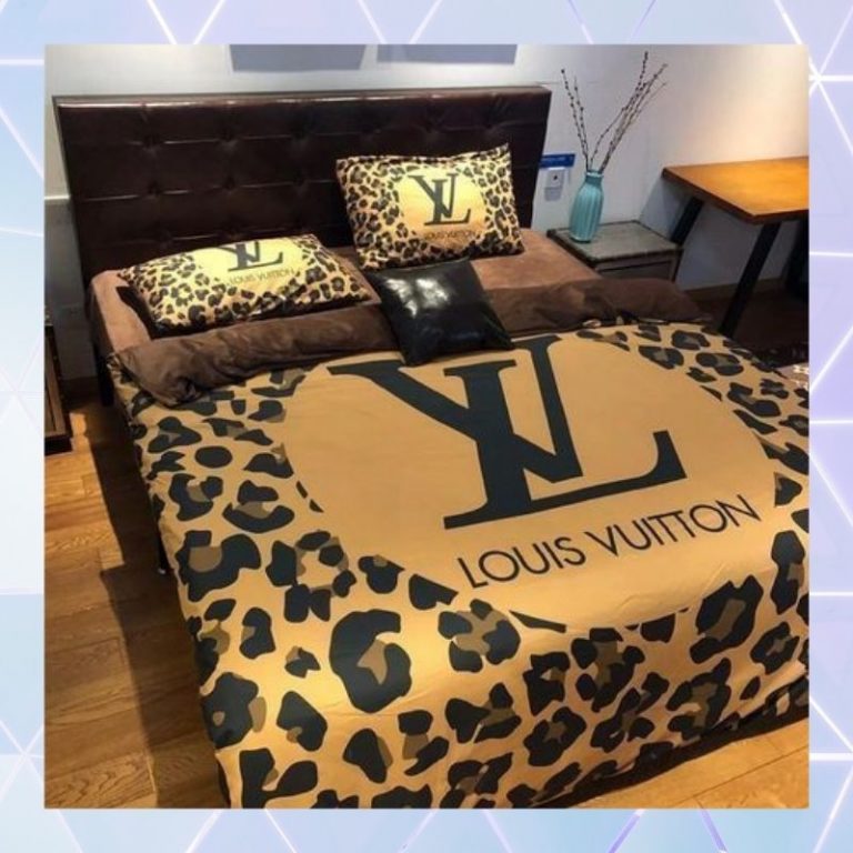 Louis-Vuitton-Leopard-Duvet-Cover-Bedding-Set-2