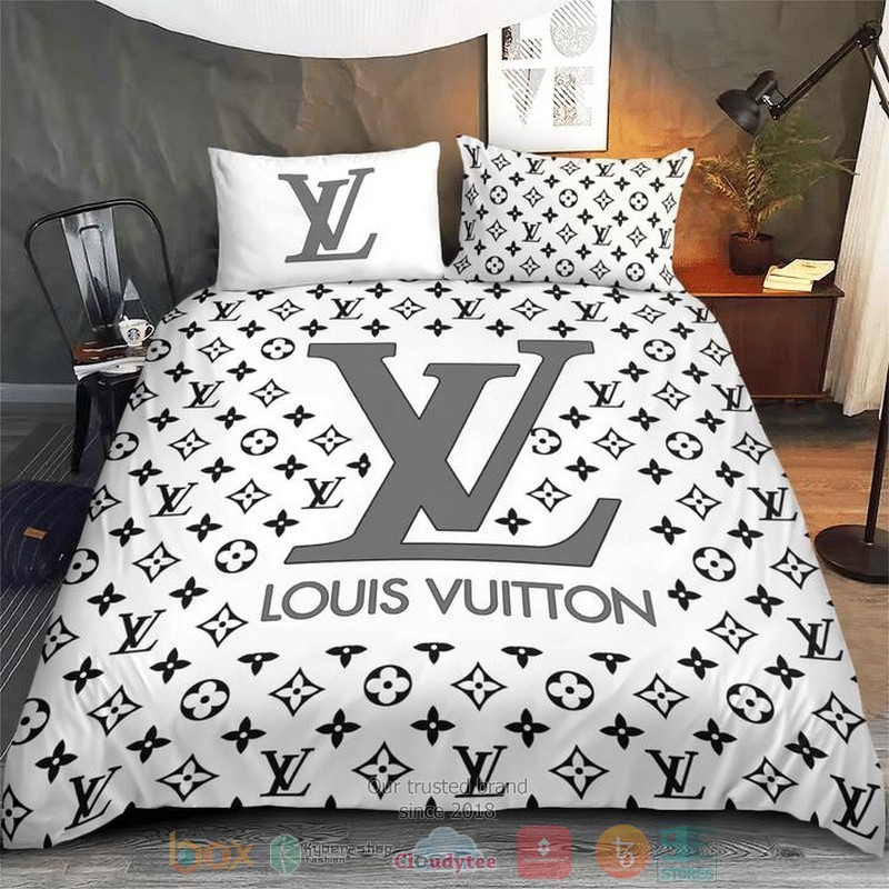 Louis Vuitton Luxury Brand White Quilt Bedding Set Louis Vuitton Luxury Brand White Quilt Bedding Set