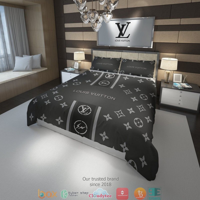 Louis Vuitton Sport Grey Quilt Bedding Set Louis Vuitton Sport Grey Quilt Bedding Set