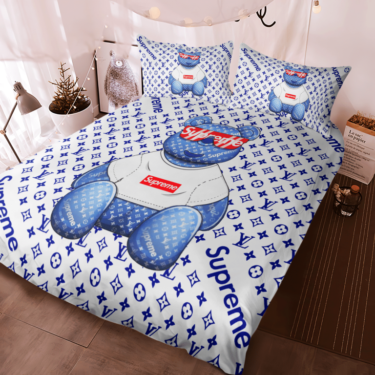 Louis-Vuitton-Supreme-Bear-Bedding-Set-2