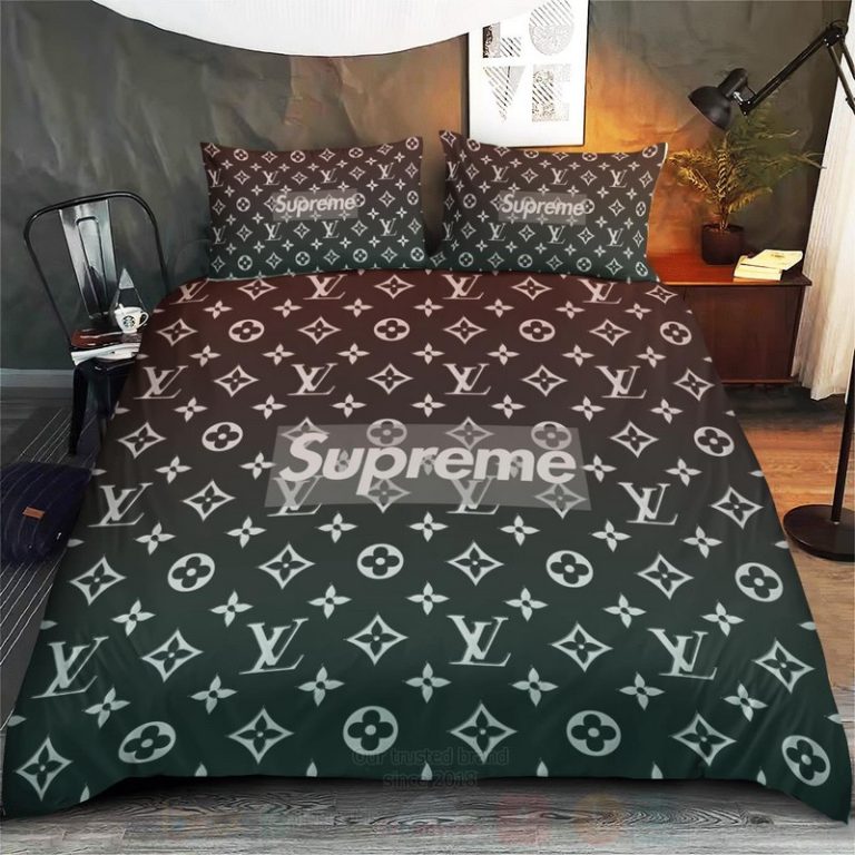 Louis-Vuitton-Supreme-Luxury-Brand-Bedding-Set-1