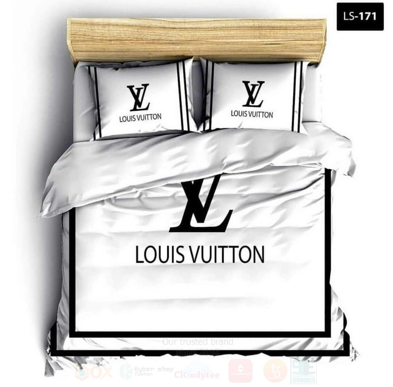 Louis Vuitton White-Black Luxury Brand Bedding Set Louis Vuitton White-Black Luxury Brand Bedding Set