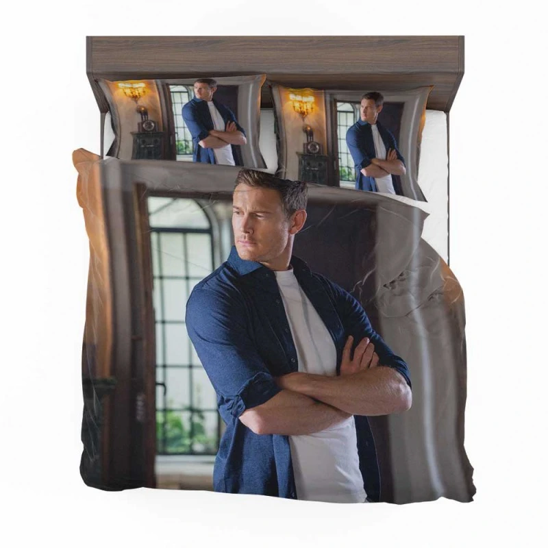 Love-in-the-Villa-Movie-Tom-Hopper-Bedding-Set-1
